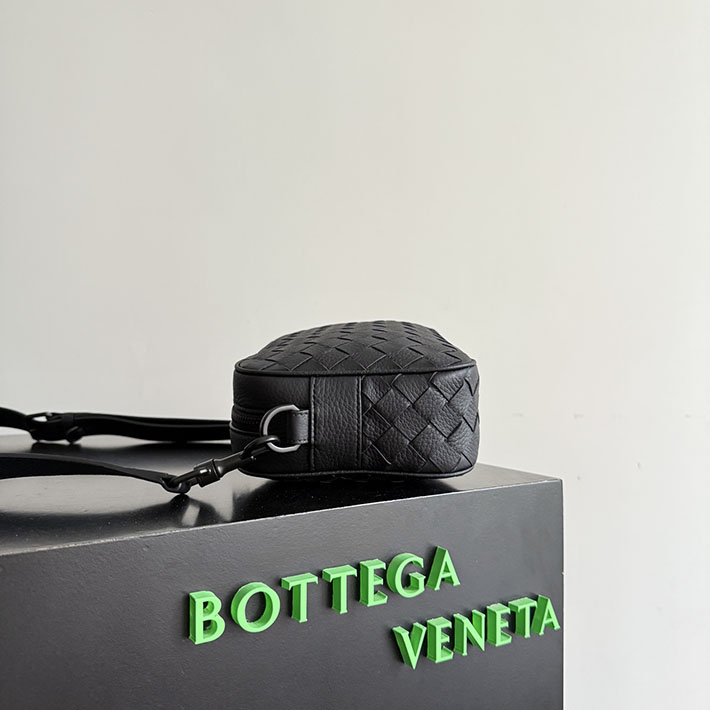 最高級ボッテガスーパーコピー Bottega Veneta スモール イントレチャート カメラバッグ ブラック 755923V4G318803 ボッテガ カメラバッグ メンズ - 画像 (9)