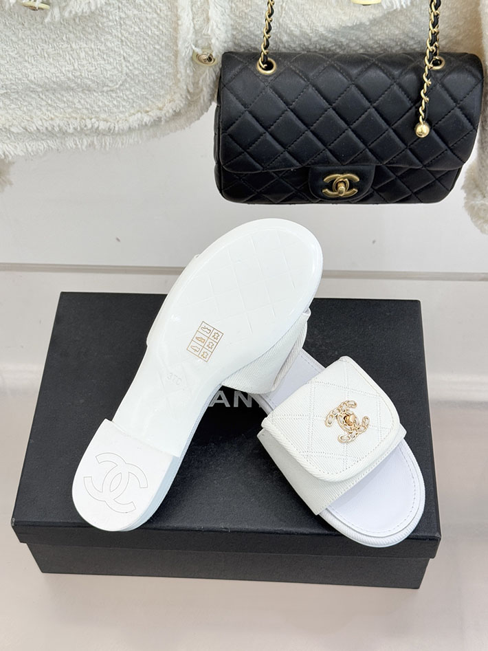 最高級シャネルスーパーコピー CHANEL CCロゴ ミュール コットン ビジュー ターンロック ホワイト 2631012 シャネル サンダル 新作 - 画像 (2)