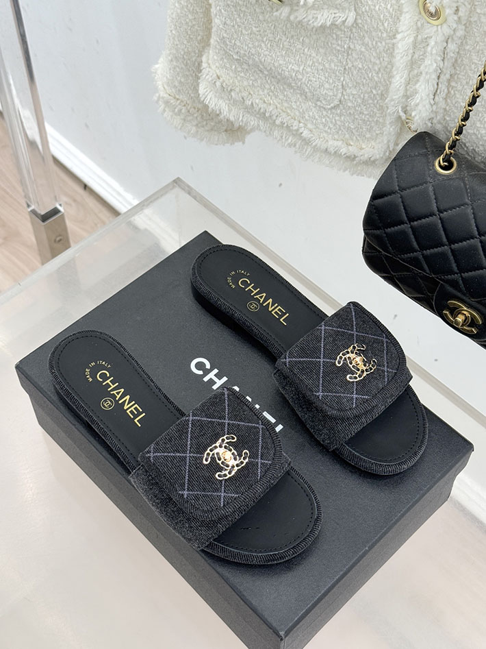 最高級シャネルスーパーコピー CHANEL CCロゴ ミュール コットン ビジュー ターンロック ブラック 2631013 レディース シャネル 靴 - 画像 (8)