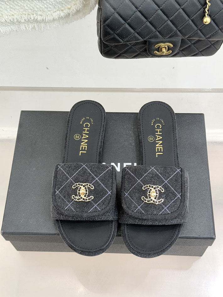 最高級シャネルスーパーコピー CHANEL CCロゴ ミュール コットン ビジュー ターンロック ブラック 2631013 レディース シャネル 靴 - 画像 (7)