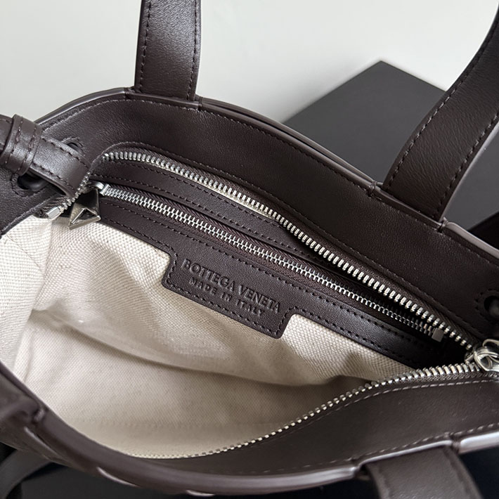 最高級ボッテガスーパーコピー Bottega Veneta ミニ イントレチャート ファスナー トートバッグ フォンデンテ 855504V2HL12132 ボッテガ トートバッグ メンズ - 画像 (6)