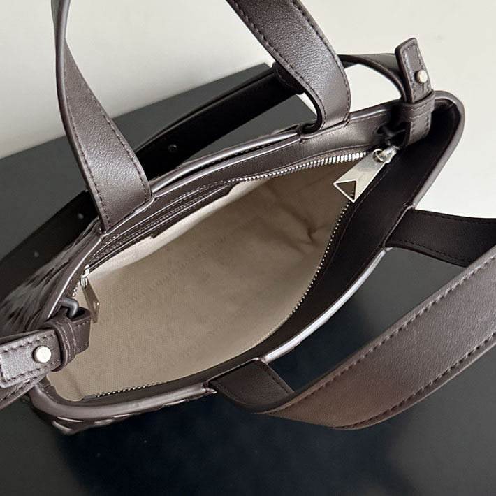 最高級ボッテガスーパーコピー Bottega Veneta ミニ イントレチャート ファスナー トートバッグ フォンデンテ 855504V2HL12132 ボッテガ トートバッグ メンズ - 画像 (2)