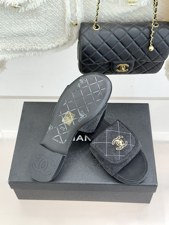 最高級シャネルスーパーコピー CHANEL CCロゴ ミュール コットン ビジュー ターンロック ブラック 2631013 レディース シャネル 靴 - 画像 (2)