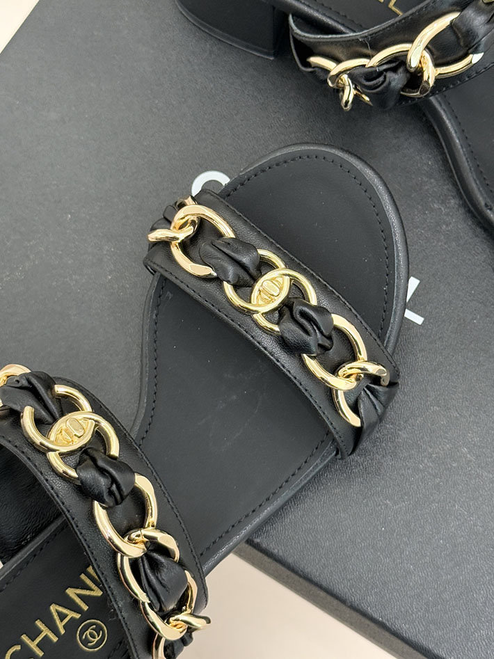 最高級シャネルスーパーコピー CHANEL チェーンモチーフ レディースサンダル 人気 ブラック 2631030 シャネル サンダル 公式 - 画像 (5)