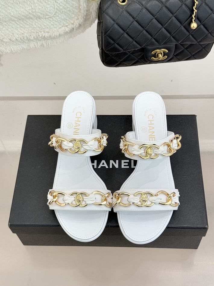 最高級シャネルスーパーコピー CHANEL チェーンモチーフ レディースサンダル 人気 ホワイト 2631031 シャネル サンダル 新作 - 画像 (8)