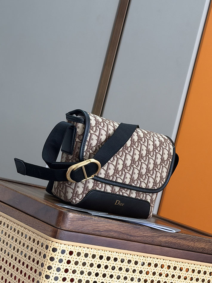 最高級ディオールスーパーコピー Dior Jett フラップ付き メッセンジャーバッグ ミニ ディオール オブリーク 2DBCA627YUS_H45E ディオール バッグ 安い順 - 画像 (10)