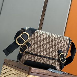Dior メッセンジャーバッグ メンズ
