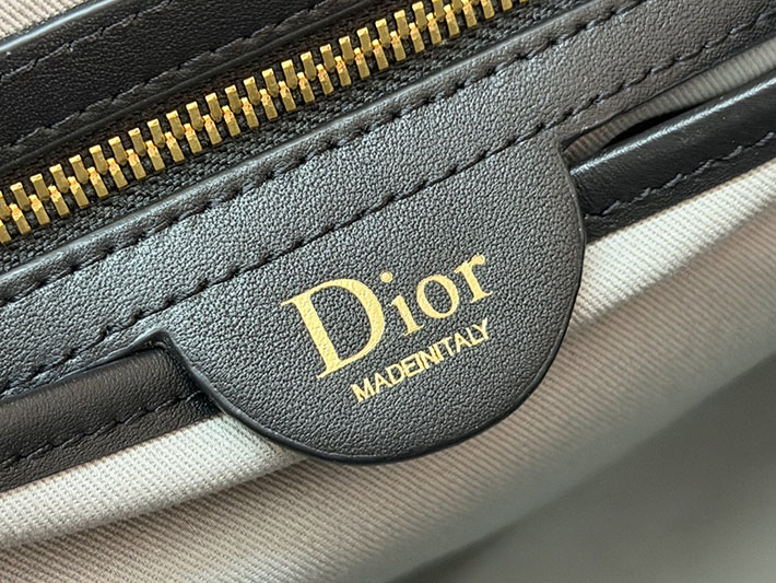 最高級ディオールスーパーコピー Dior Jett フラップ付き メッセンジャーバッグ ミディアム 2632035 Dior メッセンジャーバッグ メンズ - 画像 (2)