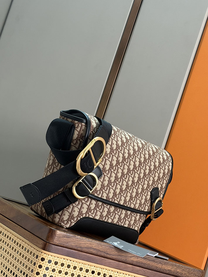 最高級ディオールスーパーコピー Dior Jett フラップ付き メッセンジャーバッグ ミディアム 2632035 Dior メッセンジャーバッグ メンズ - 画像 (10)
