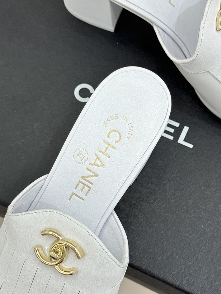 最高級シャネルスーパーコピー CHANEL ハイヒール ココマーク ミュール サンダル レザー ホワイト 2631036 ミュール サンダル ヒール - 画像 (4)