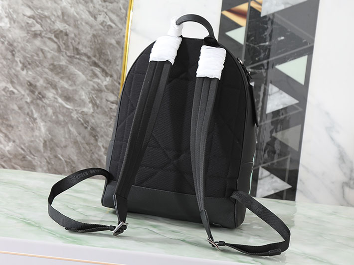 最高級ディオールスーパーコピー Dior CD Icon ジップ付き バックパック ブラック 1ICBA233ICO_H00N ディオール リュック メンズ - 画像 (9)