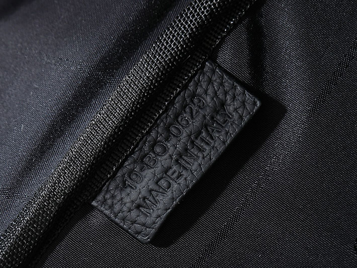 最高級ディオールスーパーコピー Dior CD Icon ジップ付き バックパック ブラック 1ICBA233ICO_H00N ディオール リュック メンズ - 画像 (2)