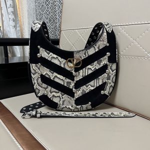 ヴァレンティノ バッグ アウトレット
