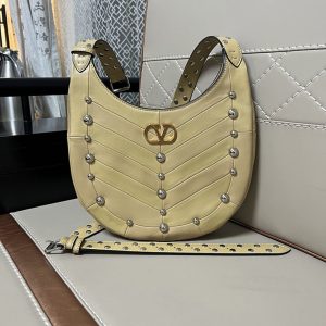 ヴァレンティノ ショルダーバッグ