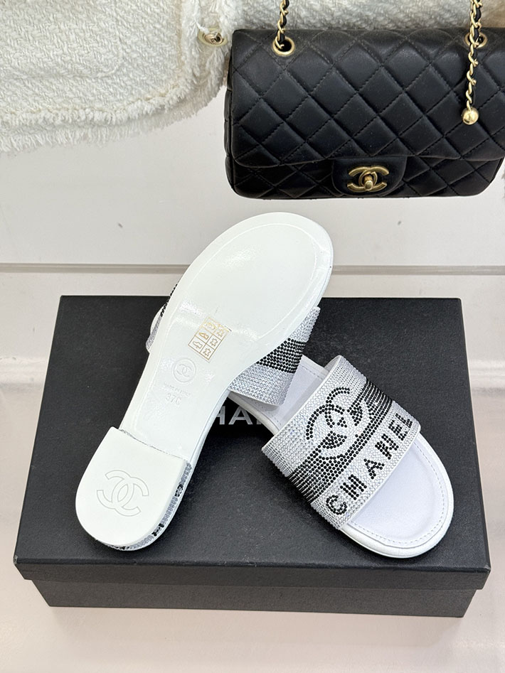 最高級シャネルスーパーコピー CHANEL ココマーク 可愛い サンダル 歩きやすい レディース ホワイト 2631042 シャネル サンダル 白 - 画像 (3)