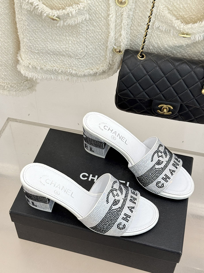 最高級シャネルスーパーコピー CHANEL ココマーク 可愛い サンダル 歩きやすい レディース ホワイト 2631044 レディース シャネル サンダル - 画像 (9)