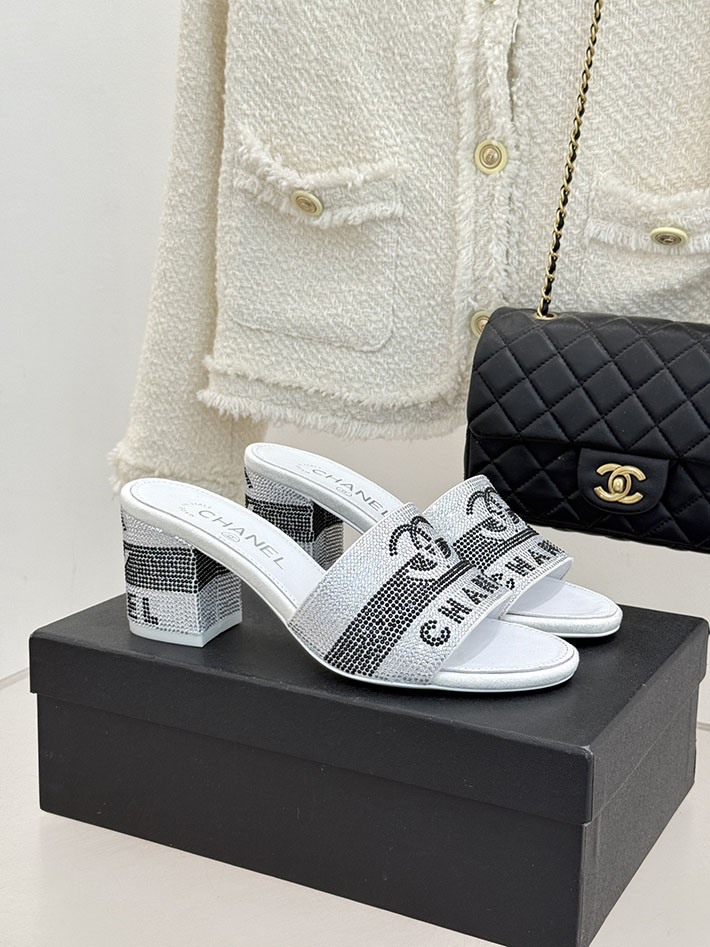最高級シャネルスーパーコピー CHANEL ココマーク 可愛い サンダル 歩きやすい レディース ホワイト 2631044 レディース シャネル サンダル - 画像 (2)