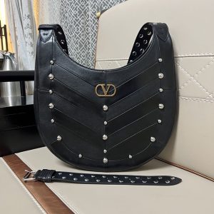 ヴァレンティノ バッグ 人気