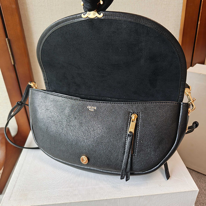 最高級セリーヌスーパーコピー CELINE リトルハーフムーン ソフトトリオンフ ブラック L10373778.38NO セリーヌ ショルダーバッグ レディース - 画像 (4)