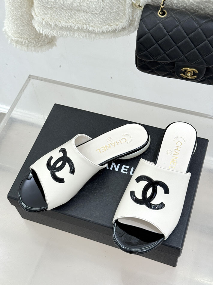 最高級シャネルスーパーコピー CHANEL 夏 サンダル レディース 人気ブランド おしゃれ ホワイト 2631061 夏 サンダル 歩きやすい - 画像 (9)