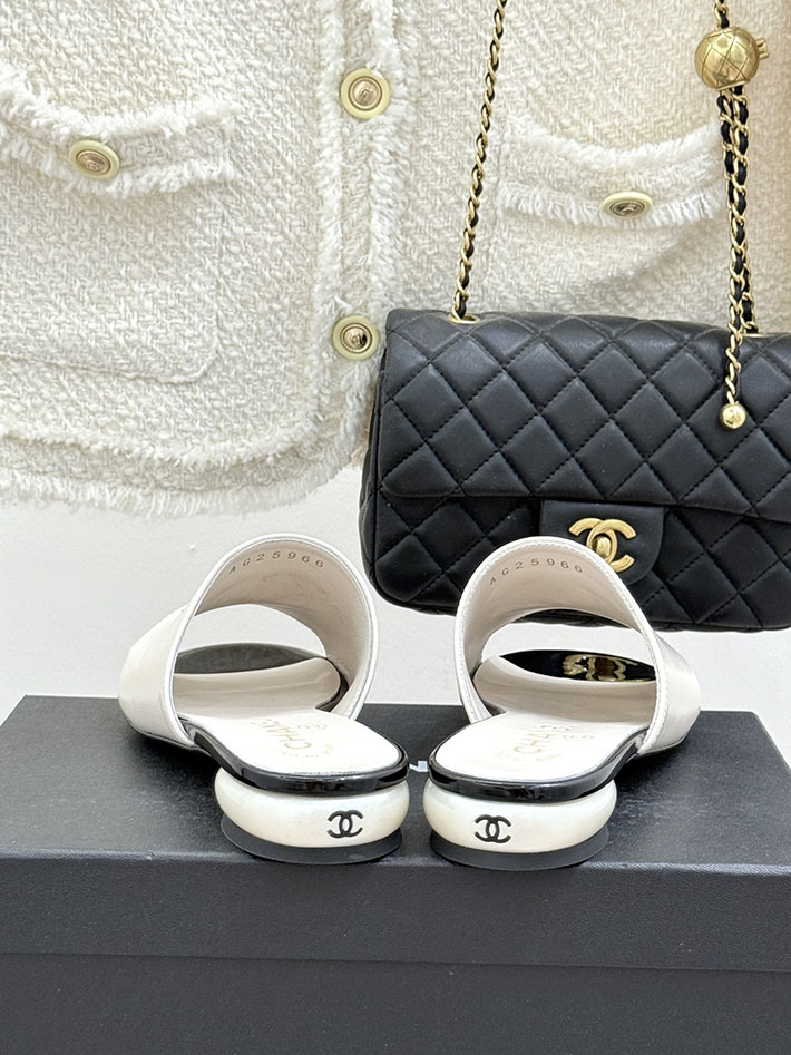 最高級シャネルスーパーコピー CHANEL 夏 サンダル レディース 人気ブランド おしゃれ ホワイト 2631061 夏 サンダル 歩きやすい - 画像 (5)