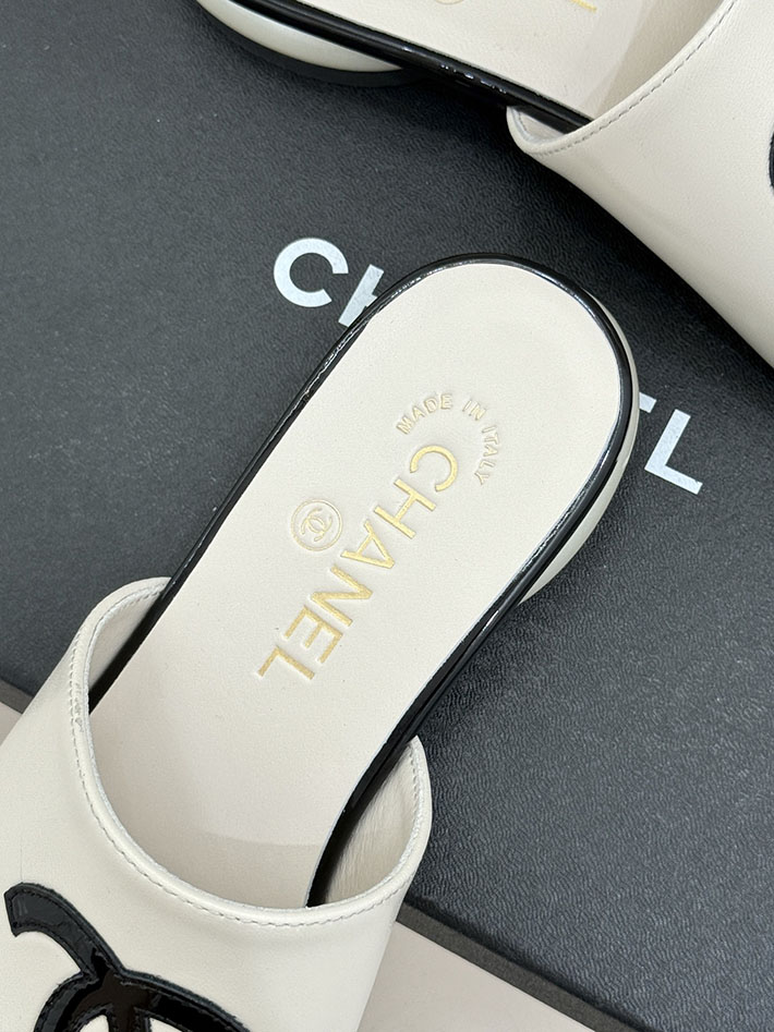 最高級シャネルスーパーコピー CHANEL 夏 サンダル レディース 人気ブランド おしゃれ ホワイト 2631061 夏 サンダル 歩きやすい - 画像 (3)
