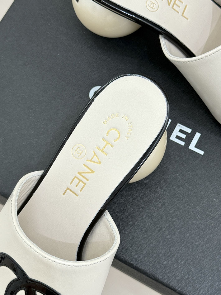 最高級シャネルスーパーコピー CHANEL 長時間歩いても疲れないサンダル レディース ホワイト 2631062 シャネル サンダル 白 - 画像 (3)