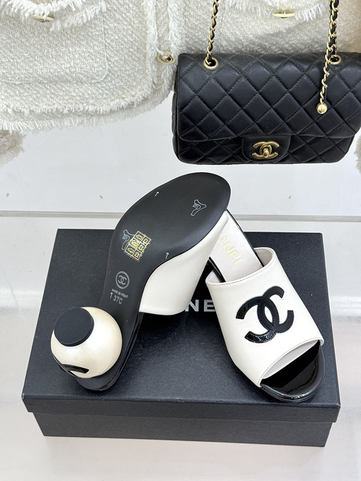 最高級シャネルスーパーコピー CHANEL 長時間歩いても疲れないサンダル レディース ホワイト 2631062 シャネル サンダル 白 - 画像 (2)