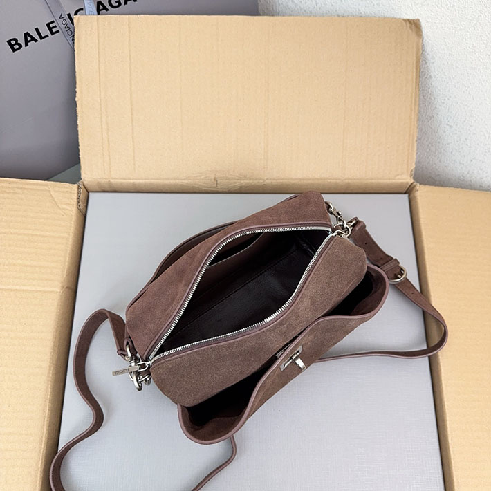 バレンシアガ バッグ 人気 BALENCIAGA ライト エスプレッソ の ウィメンズ Rodeo ハンドバッグ ミディアム 7897722AB4G2308 バレンシアガ バッグ アウトレット - 画像 (3)
