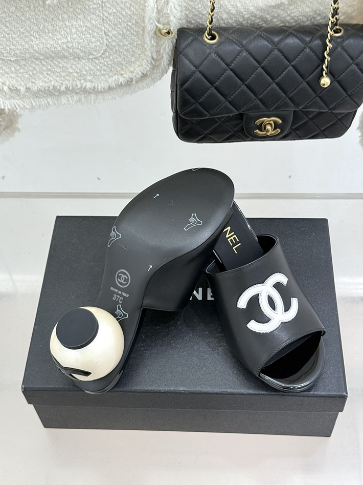 最高級シャネルスーパーコピー CHANEL 長時間歩いても疲れないサンダル レディース ブラック 2631063 シャネル サンダル アウトレット - 画像 (2)