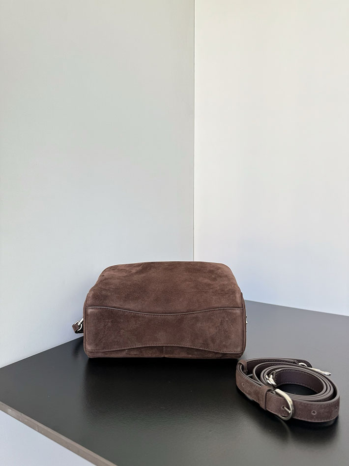 バレンシアガ バッグ 人気 BALENCIAGA ライト エスプレッソ の ウィメンズ Rodeo ハンドバッグ スモール 7897792AB4G2308 バレンシアガ バッグ ショルダー - 画像 (2)