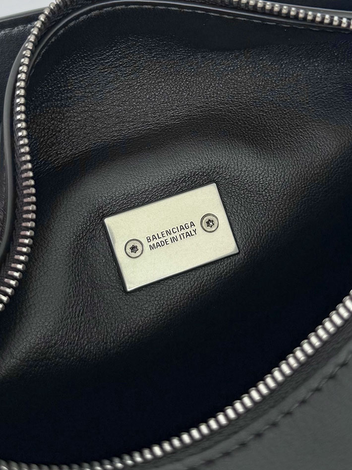 バレンシアガ バッグ 人気 BALENCIAGA メンズ RODEO カメラバッグ ブラック 8455912AA4U1000 バレンシアガ バッグ メンズ 新作 - 画像 (6)