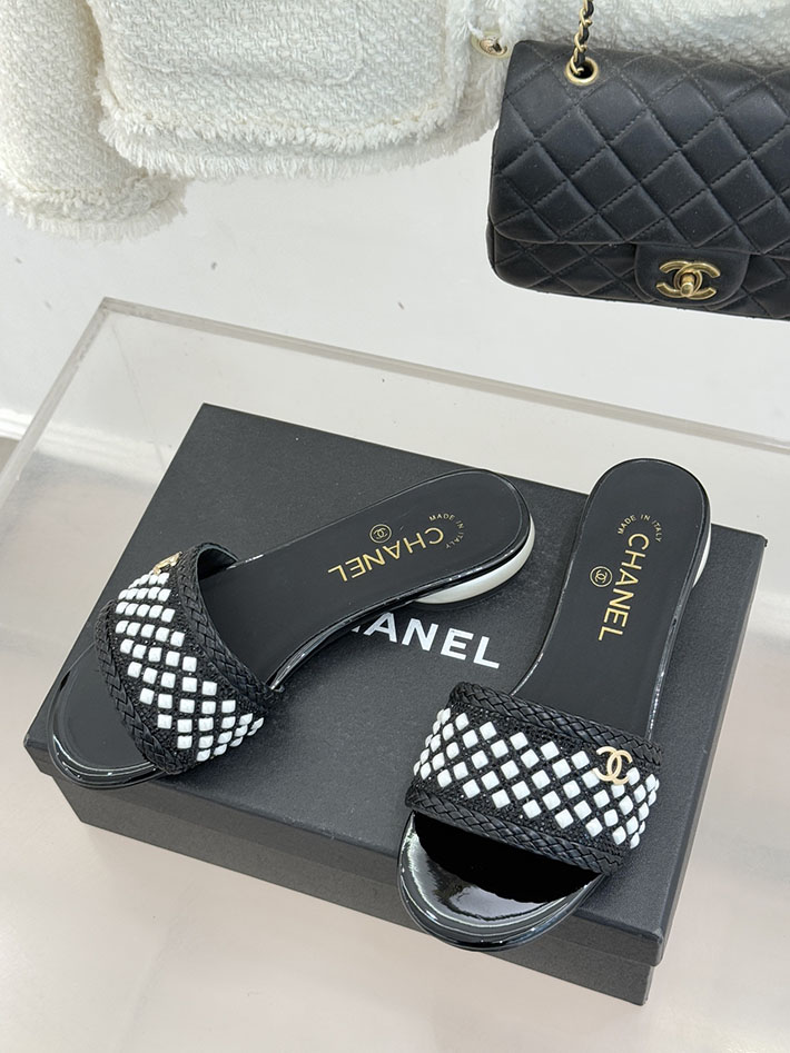 最高級シャネルスーパーコピー CHANEL サンダル 安い 店舗 レディース ミュール 人気通販 ブラック 2631068 シャネル サンダル 定価 - 画像 (9)