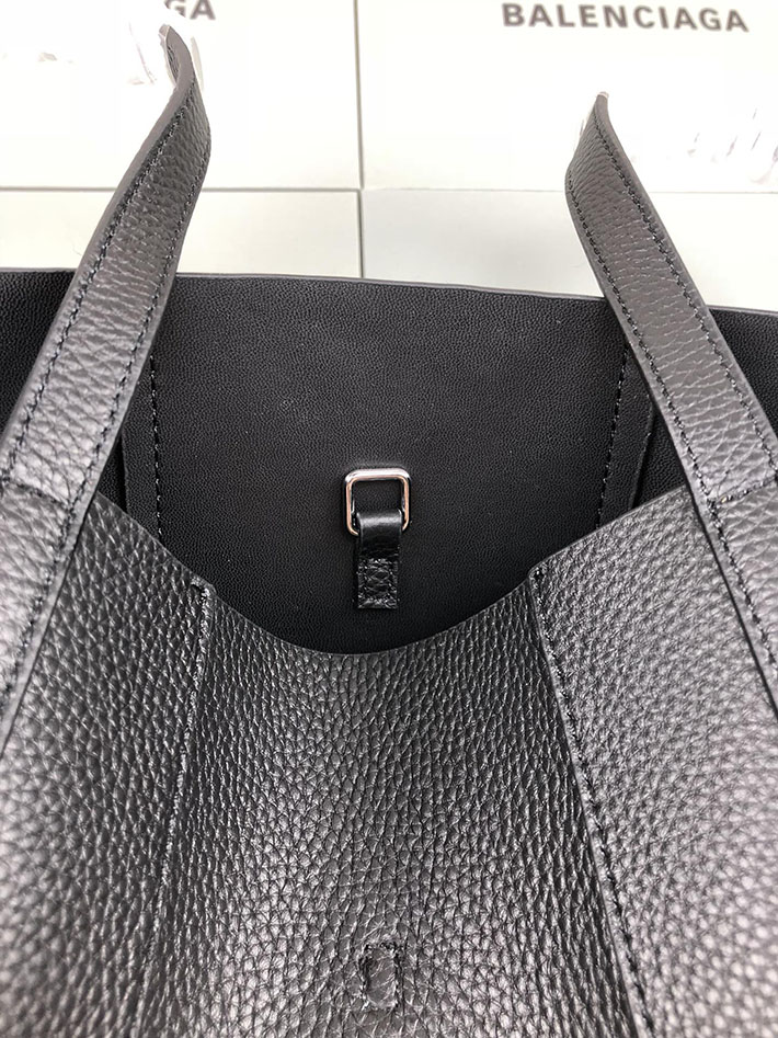 バレンシアガ バッグ 人気 レディース BALENCIAGA エブリデイ XXS トートバッグ ブラック 551815 D6W2N 1000 レディース バレンシアガ トートバッグ - 画像 (5)