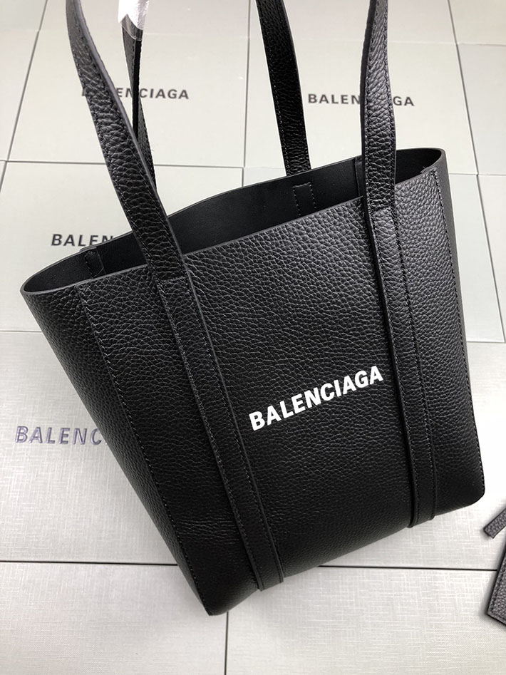 バレンシアガ バッグ 人気 レディース BALENCIAGA エブリデイ XXS トートバッグ ブラック 551815 D6W2N 1000 レディース バレンシアガ トートバッグ - 画像 (4)