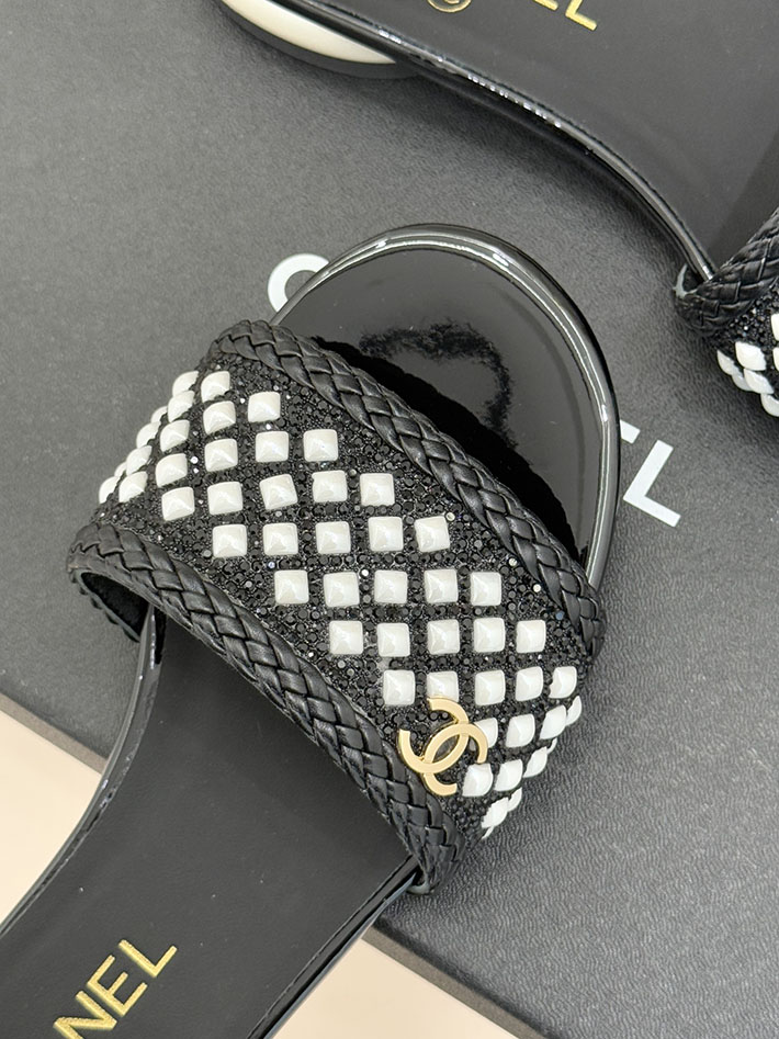 最高級シャネルスーパーコピー CHANEL サンダル 安い 店舗 レディース ミュール 人気通販 ブラック 2631068 シャネル サンダル 定価 - 画像 (4)