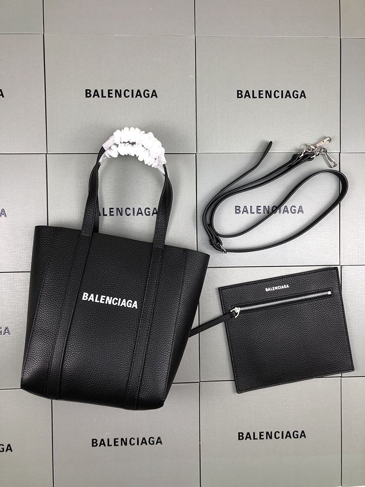 バレンシアガ バッグ 人気 レディース BALENCIAGA エブリデイ XXS トートバッグ ブラック 551815 D6W2N 1000 レディース バレンシアガ トートバッグ - 画像 (3)