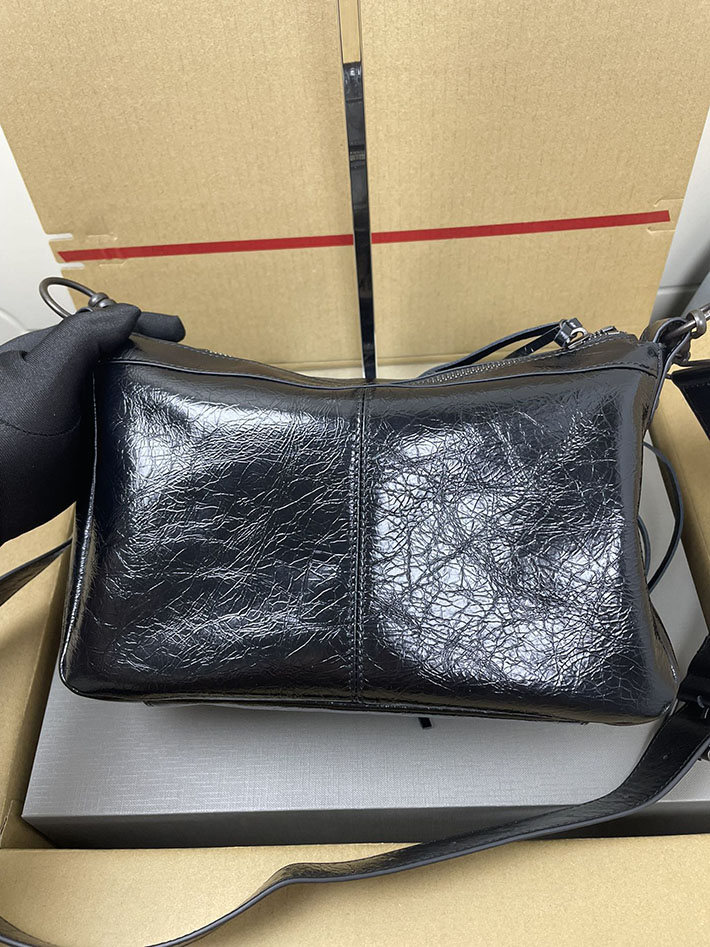 バレンシアガ バッグ 人気 レディース BALENCIAGA Le City Moto スモール ブラック 8660572ABEK1000 バレンシアガ バッグ メンズ アウトレット - 画像 (8)