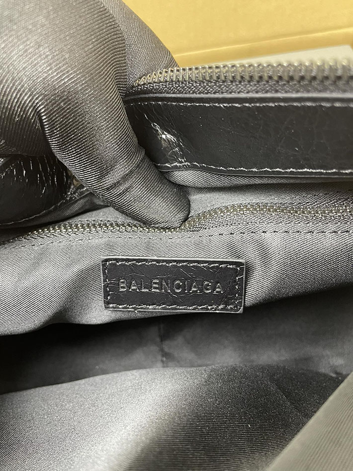 バレンシアガ バッグ 人気 レディース BALENCIAGA Le City Moto スモール ブラック 8660572ABEK1000 バレンシアガ バッグ メンズ アウトレット - 画像 (4)