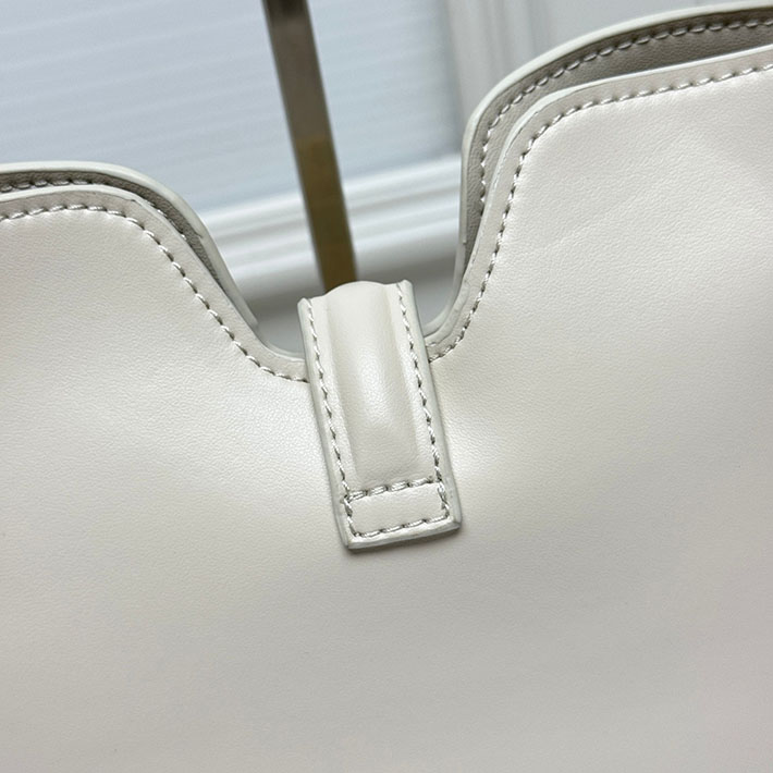 セリーヌ バッグ 人気 CELINE スモール カミーユ 16(セーズ)ソフト バッグ ライス 120693FX9.01RC セリーヌ 店舗 アウトレット - 画像 (6)