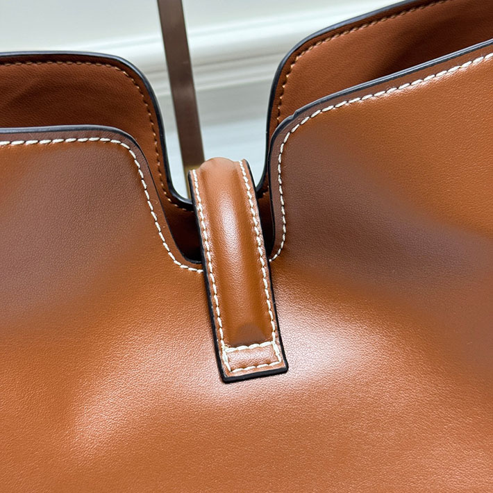 セリーヌ バッグ 人気 CELINE ミディアム カミーユ 16(セーズ)ソフト バッグ タン 119563FX9.04LU セリーヌ アウトレット 値段 - 画像 (5)