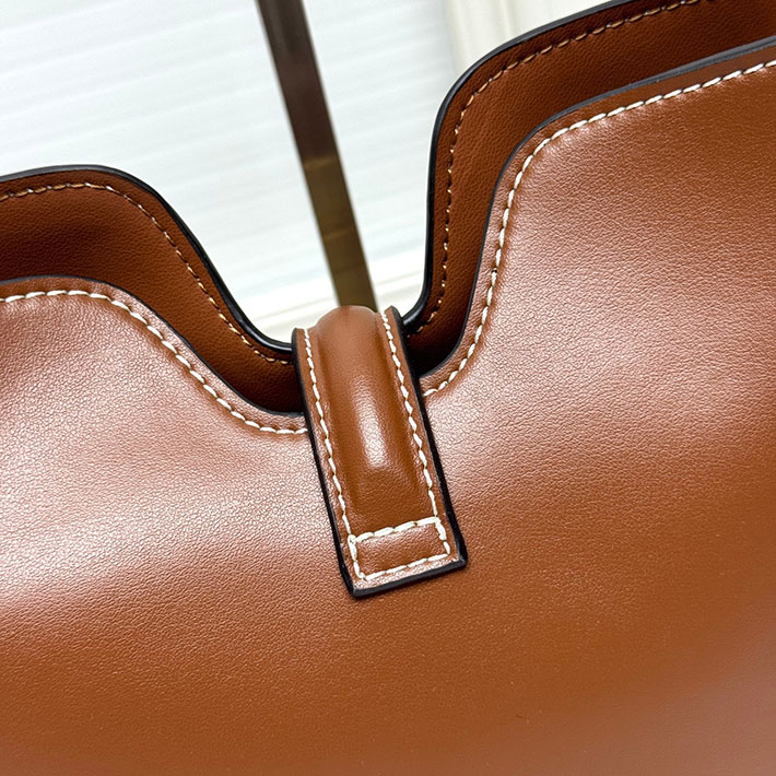 セリーヌ バッグ 人気 CELINE スモール カミーユ 16(セーズ)ソフト バッグ タン 120693FX9.04LU セリーヌ 店舗 大阪 - 画像 (5)