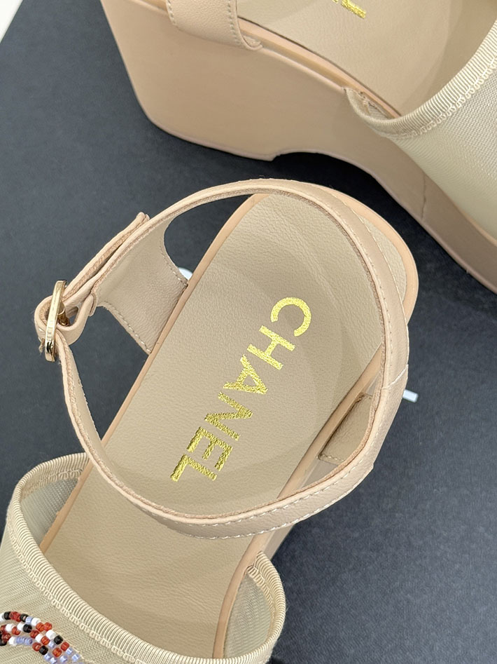 最高級シャネルスーパーコピー CHANEL CCロゴ サンダル 厚底 レディース ココマーク 靴 ベージュ 2631097 厚底 サンダル 疲れない - 画像 (3)