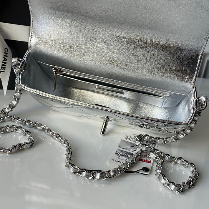シャネル 新作バッグ 2026 CHANEL トップハンドル ミニ フラップ バッグ シルバー AS5805-B21985-NN012 シャネル ミニ フラップ バッグ - 画像 (3)