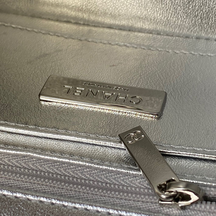 シャネル 新作バッグ 2026 CHANEL トップハンドル ミニ フラップ バッグ シルバー AS5805-B21985-NN012 シャネル ミニ フラップ バッグ - 画像 (2)