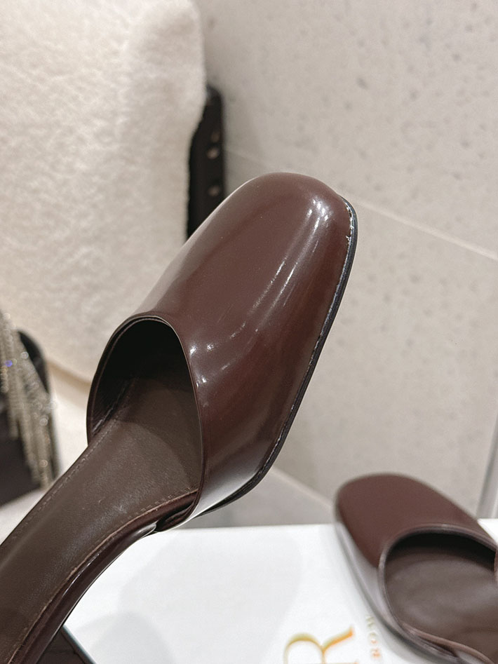 最高級ザロウスーパーコピー THE ROW パンプス 5cm ヒール 歩きやすい レディース ワインレッド 2631122 The Row 靴 - 画像 (5)