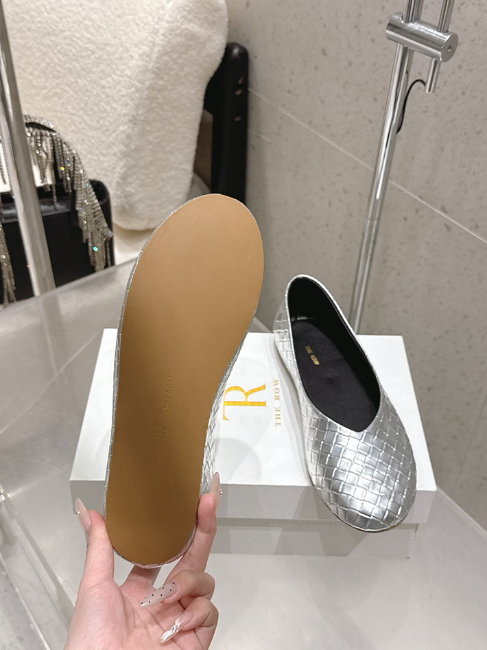 最高級ザロウスーパーコピー THE ROW パンプス 天然皮革 履きやすい 本革 編み込み 春夏 シルバー 2631132 ザロウ パンプス - 画像 (3)