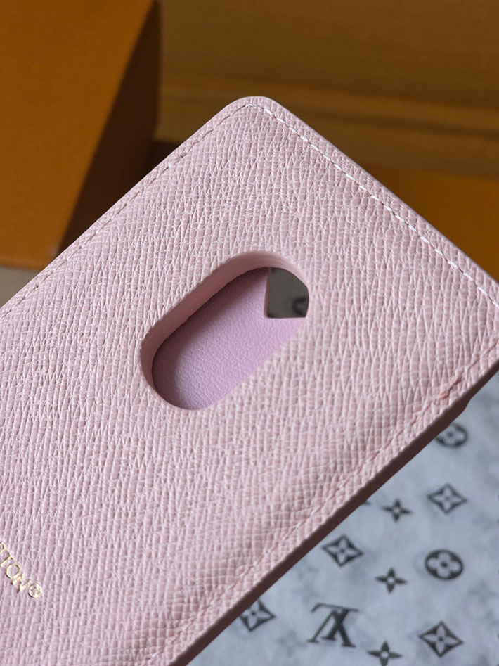 最高級ルイヴィトンスーパーコピー lv ポルト カルト・マグネット MagSafe ローズ コンフェッティ M28319 ヴィトン iphone マグネット - 画像 (3)