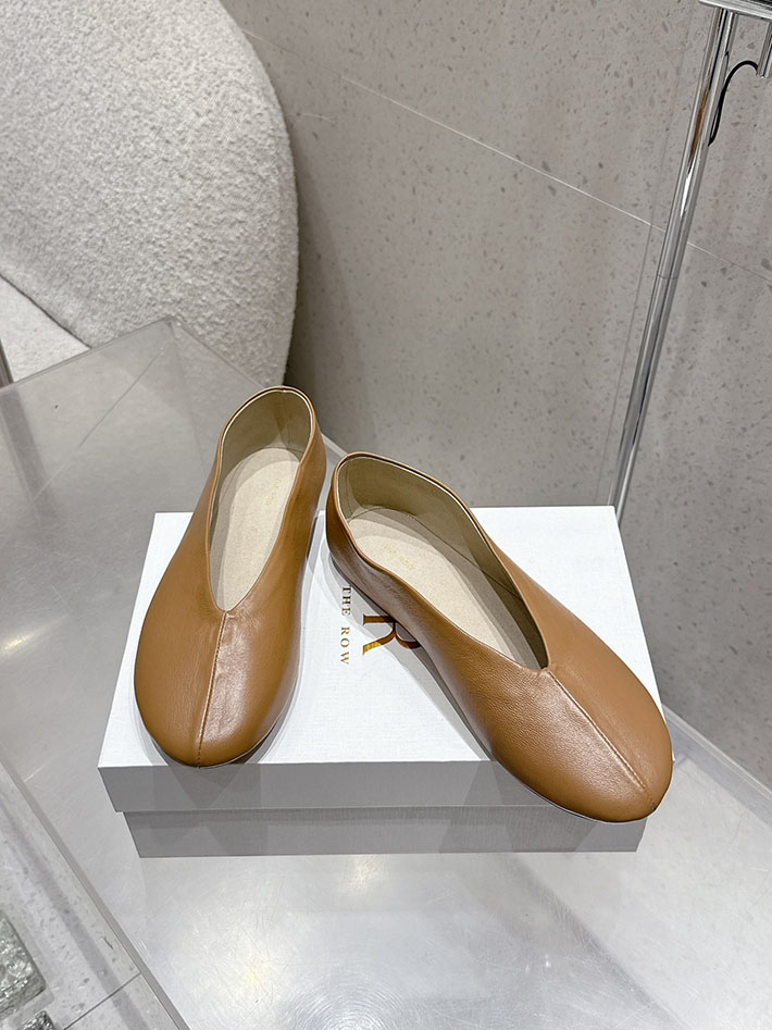 ザロウ パンプス