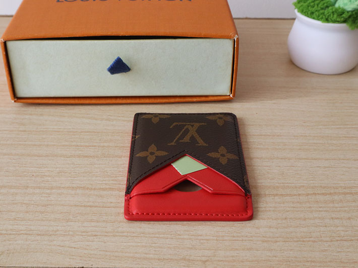 最高級ルイヴィトンスーパーコピー lv ポルト カルト・マグネット MagSafe サリレッド M12856 ルイヴィトン iPhoneケース 新作 - 画像 (6)